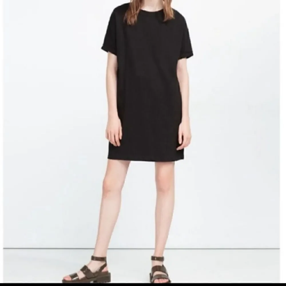 𝅺ZARA Trafaluc Flutter Sleeve T-Shirt Dress